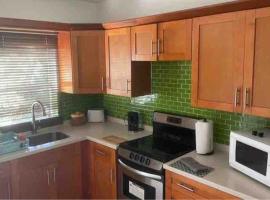 Sugarhill Villa, hotel u gradu 'Jolly Harbour'