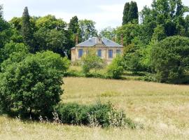 Hotel Photo: Domaine de Roquefalcou