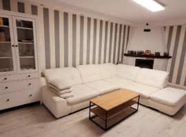 Mieszkanie przy rzece、ゴウダプのホテル