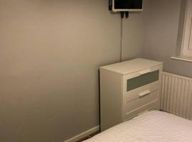 Foto di Hotel: Cosy 1 Bed Home @Stevenage