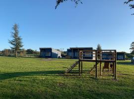Cabaña Familiar de Descanso y Paseo - Puyehue, hotel in Puyehue