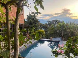 Café Tinto Cabaña Rústica, Hotel in Coroico