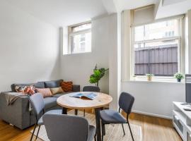 A picture of the hotel: Studio Elizabeth - A Cosy and Central CBD Hidden Gem