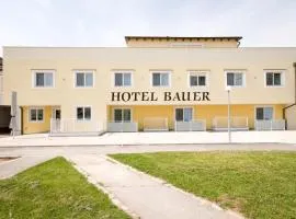 鲍尔酒店