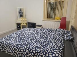 Ξενοδοχείο φωτογραφία: Room shared in 3bedroom house in Oldham Manchester
