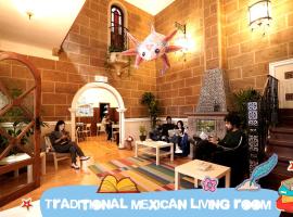 Hotel Photo: Fungi Hostal Condesa