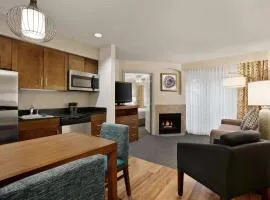 Homewood Suites by Hilton Kansas City Airport