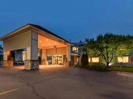 Best Western Plus Windjammer Inn & Conference Center, hotel in Burlington