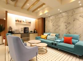 Hotel Photo: H Avenue Hotel Minam