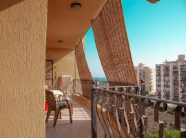 Hotel fotografie: 2BD Cosy Apartment with Spacious Balcony - Close to Bugibba Beach