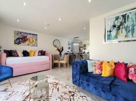 Hotel foto: Three Bedrooms House By Sensational Stay Short Lets & Serviced Accommodation With Free Parking & Wi-fi