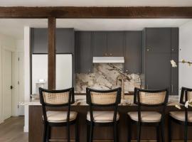 Brian Head Condo Steps to Giant Steps Ski Lodge, hotel em Brian Head