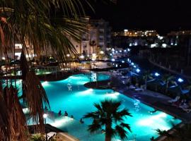 Фотографія готелю: Super appartement avec 5 piscines en résidence