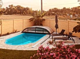 Hotel kuvat: Pool, Sauna und Blick ins Grüne