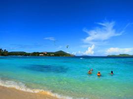 Brand New Luxury Private Pool Villa Quartz - 5 mins walk to #Sapphire Beach, khách sạn ở East End