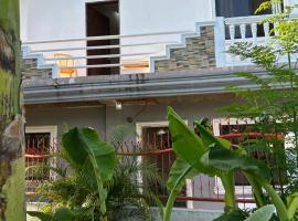 Zdjęcie hotelu: Cebu City 3 bedrooms split house 2nd floor-WIFI