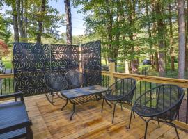 รูปภาพของโรงแรม: Family-Friendly Studio with Deck, 9 Mi to Ithaca!