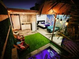 Privada Stays - Lofts with Private Pool and Oasis, near Eagle Beach, hotel in Palm-Eagle Beach