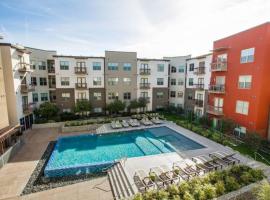 Hotel Foto: Luxurious, 1 bedroom near Downtown & Dickies Arena