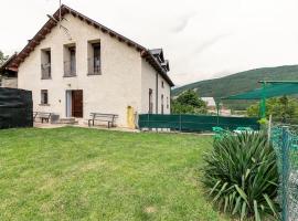 Hotel fotoğraf: Casa Luis - APARTAMENTO con JARDÍN PRIVADO en los PIRINEOS