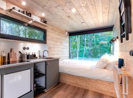 Hotel kuvat: Chic Sauna Cabin Near the Sea - VULIN Cabin Nº01