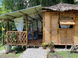 Gambaran Hotel: Hillcreek's Riverside Hideaway