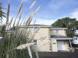 A picture of the hotel: Woodlands, Little Carloggas, St Mawgan, Newquay, Cornwall, TR8 4EQ