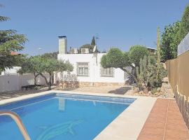 Hotel fotoğraf: Casa con piscina y barbacoa