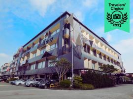 All Nite And Day Palembang Veteran, hotel em Palimbão