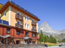 호텔 사진: Amazing Apartment In Valtournanche With House A Mountain View