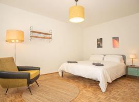 A picture of the hotel: Modern 2-Bedroom Apartment in City Centre