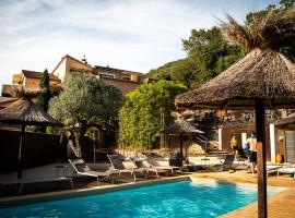 Le Belvedere, hotel en Vallon-Pont-dʼArc