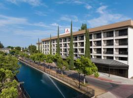 รูปภาพของโรงแรม: Hilton Stockton