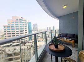 Hotel Photo: Gindi Tower Apartment - By Beach Apartments TLV