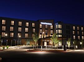 Cedartree Hotel Portland Hillsboro,位于希尔斯伯勒的酒店