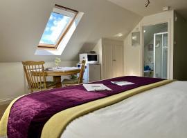 Hotelfotos: Priors Oak B & B - A Unique Private Studio in Dorset