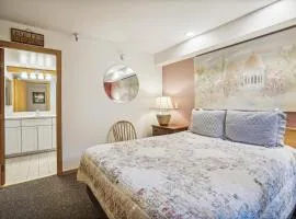 Highridge B16A Inviting Queen Room for Two with Access to Pool and Hot Tub