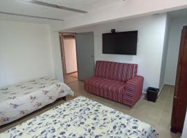 A picture of the hotel: Apartamento Central