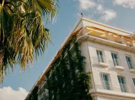 Rooms Hotel Batumi、バトゥミのホテル