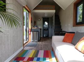 The Tiny House, hotel in Bovey Tracey