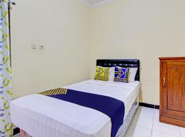 Hotelfotos: SPOT ON 93007 Guest House Lestari