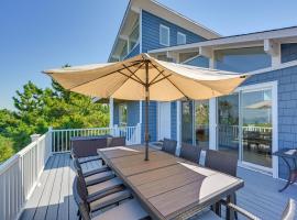 Hình ảnh khách sạn: Westhampton Beach Home with Deck and Ocean Views!