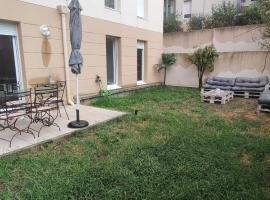 ホテル写真: Appartment avec jardin chez Charlène 3 Lucs Valentine Marseille