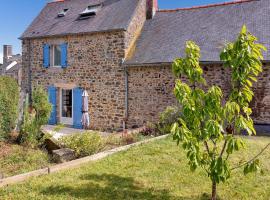 Hotel Photo: 2 Bedroom Amazing Home In Saint-clet