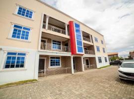 Zdjęcie hotelu: 3 bedrooms, Entire Flat, Amasaman - Accra