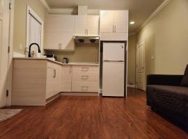 מלון צילום: Richmond BC Canada 1-Bedroom Suite