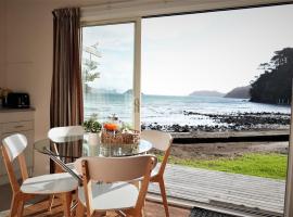 Karaka Bay Lodge, khách sạn ở Great Barrier Island