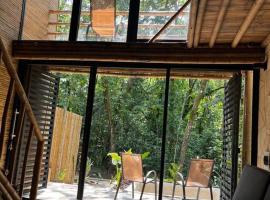 酒店照片: Cabaña de Bambú en la Selva