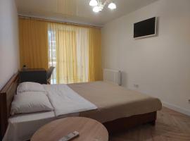 Апартаменти Класик у ЖК Яровиця, Hotel in Luzk