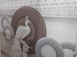 Vrindavan Nivas -Near Prem mandir bankey bihari, Hotel in Vrindāvan